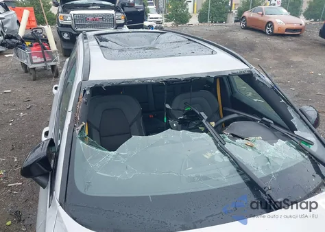 2024 Volvo V60 Recharge Plug-In Hybrid T8 Polestar Engineered из США, поврежденный, VIN YV1H60EP8R1627666